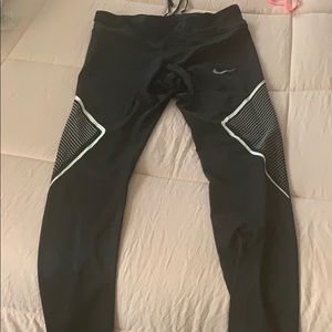 Nike ankle leggings